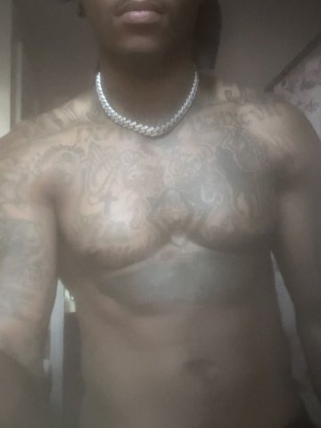 Cincinnati Ohio Male Escort — serious women only - 1