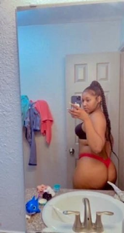 Houston Female Escort — Facetime show & content - 1
