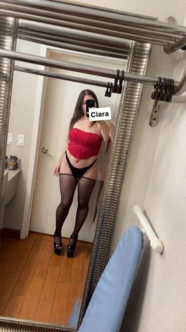 Ciara (Blue-Eyed Burnett) — Perky Titties & Fun Conversations in Kansas City - 1