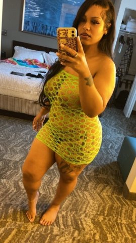 Pretty & Thick Woman — Deepthroat Pro (Seattle) - 1