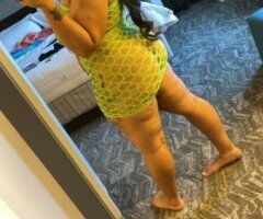 Pretty & Thick Woman — Deepthroat Pro (Seattle) - Image 3
