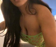 Pretty & Thick Woman — Deepthroat Pro (Seattle) - Image 4