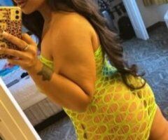 Pretty & Thick Woman — Deepthroat Pro (Seattle) - Image 5