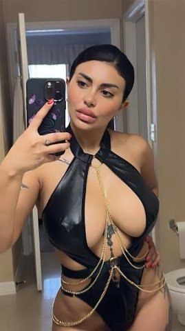 Sara, 25 — European Girl for OnlyFans personalized pics & videos - 1