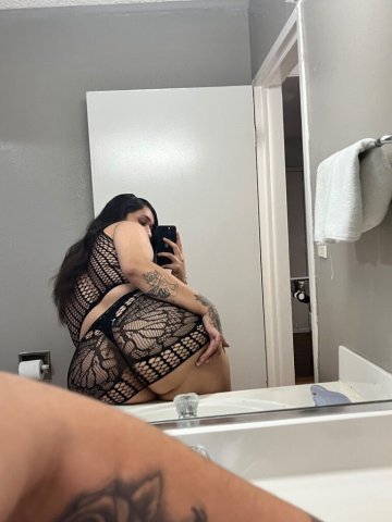 Kansas City, MO Female Escort — Outcall, Own Car Dates & FaceTime - 1