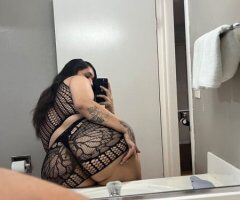 Kansas City escorts - Kansas City, MO Female Escort — Outcall, Own Car Dates & FaceTime