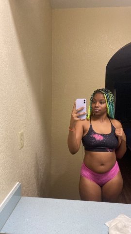 Orlando escort Bella (petite) — menu on IG - 1