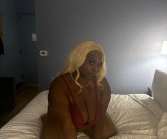El Paso escorts - El Paso Thick & Curvy Female Escort — Incall/Outcall, No GFE