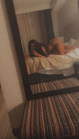 Visalia Female Escort — FaceTime Verification & XXX Content - 1