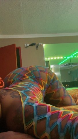 South Jersey Independent Female Escort — Incall & Outcall (No drama) - 1