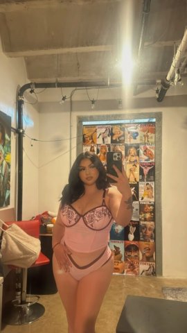 Denver CO Private Female Escort — Dom/Sub Fetish & Shower-Friendly - 1