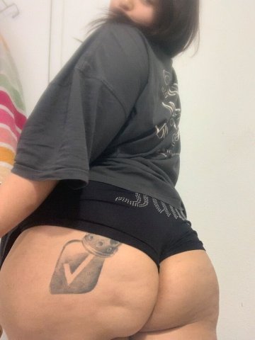 Las Cruces Outcall Only — Trucker-Friendly Young BBW Milf - 1