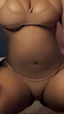 Dayton, Ohio Female Escort — short-session fun - 1