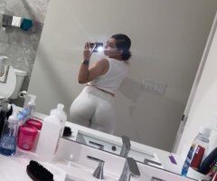 Sexy Brunette Party Girl in Downtown Chicago — Upscale Gentlemen Only (28) - Image 3