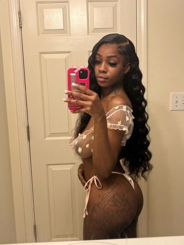 Nashville Outcalls Only (22) — Discreet Female Escort, Upscale Clean - 1