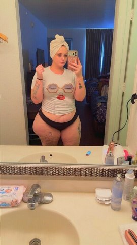 Queen Belle — Curvy Italian Beauty (28) in Tampa (Incall Only) - 1