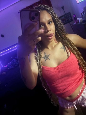 Cleveland OH Female Escort — Outcall - 1