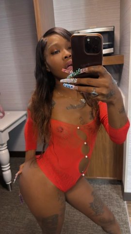 Cleveland, OH Outcalls — Laura - 1