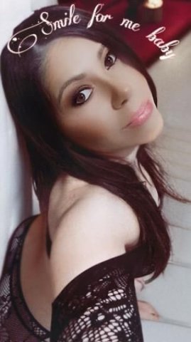 Linnea Houston Female Escort — Verified Discreet Companionship Near Willowbrook - 1