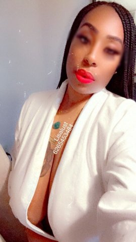 Lisalust — Independent High-Class Escort, Natural & Elegant (30) - 1