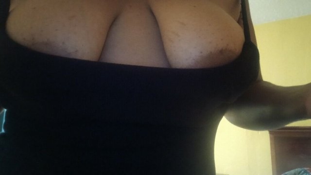 Memphis Incall Only — Lillian, Sweet and Discreet (No Face Verification) - 1
