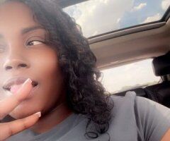 Cedar Rapids escorts - Cedar Rapids Female Escort — “Freaky Safe Fun” & specialty cumming/squirting