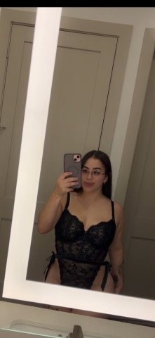 Luna — Petite Incall in Bellevue + Outcalls Nearby (Soft Skin) - 1