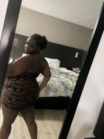 Atlanta, GA Thick Ebony Escort — QV, HHR, HR & In/Outcalls (No bare/anal/fetish) - 1