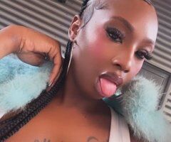Washington D.C. escorts - Washington D.C. In-Calls Only Female Companion — FaceTime Shows & Video Verification