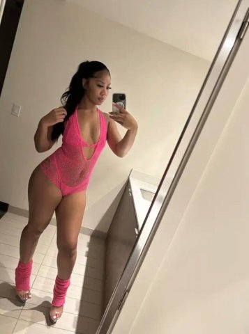 Seattle Island Girl Sex Therapist — Feminine, sexy sessions (verification required) - 1