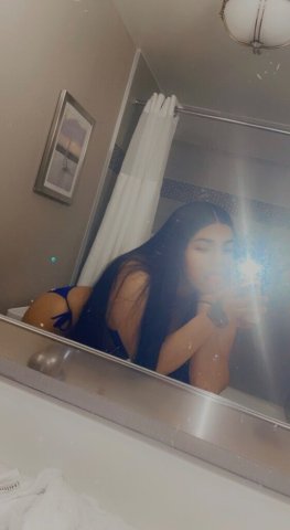 Bakersfield, CA Latina OUTCALL & Car Fun - 1