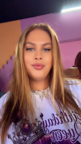 native mami hosting now - 1