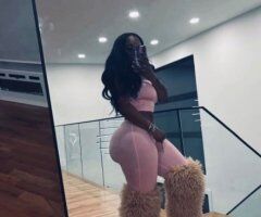 Minneapolis / St. Paul escorts - Discreet clean-up upscale-style escort in Minneapolis/St. Paul