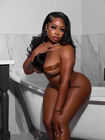 Kauai Bombshell Tianna — Petite Greek Goddess College Party Girl - 1