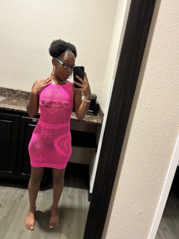 Tatianna (28) in Birmingham, AL — Safe, Discreet Female Escort for Handjobs, Head Rubs, and Massages - 1