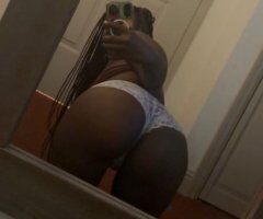 Oakland (East Bay) CA Female Escort — Out-call, in-call, and car date (specials available) - Image 9