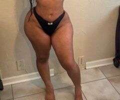 Wausau Wisconsin Female Escort — erotic massage with warm oil - Image 4