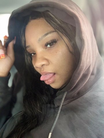 Manhattan Female Escort — Outcalls, Car Meets & All Services - 1
