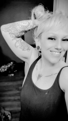 Fairbanks AK Female Escort — live video, chats, and custom fetish content - 1