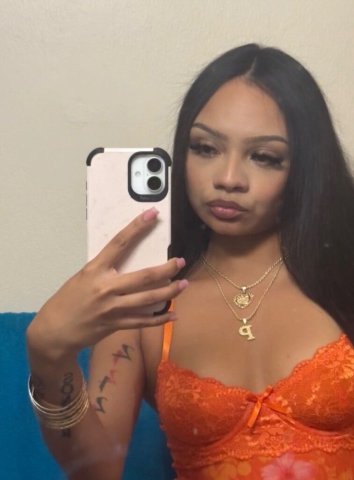 Tucson, AZ Female Escort — Soft energy, strong presence tonight - 1