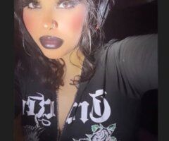 Violet — Miami Incall/Outcall, Cuban & Colombian Mami, Tight & Young - Image 2