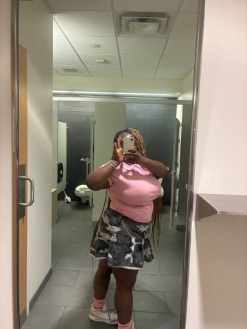 Cincinnati Ohio Female Escort — Donation-Based, Condom Provided - 1