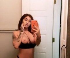 St. Louis escorts - St. Louis MO Female Escort — VIP in-call, out-call, car meets & hotel visits