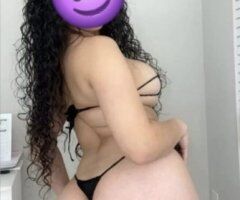 Hola, estoy paseando en Dallas — lista para conocer chicos serios - Image 5
