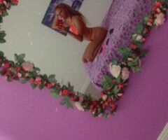 Las Vegas escorts - Las Vegas Female Escort — FaceTime show & custom content 