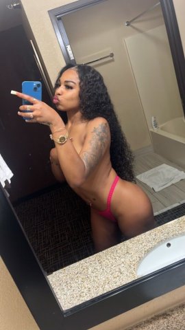 Springfield IL Slim Butt Escort — Freshly Waxed - 1