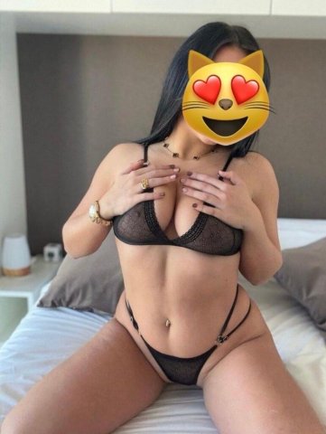 Chica latina disponible en Wichita, Kansas — Incall en hotel y trato de novio - 1