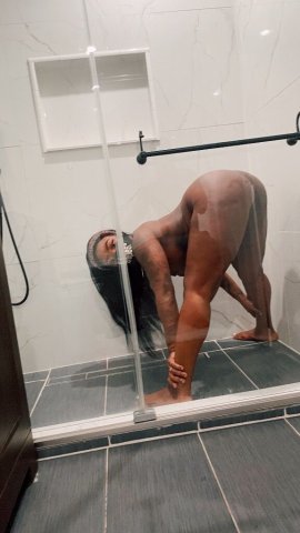 Queens NY Outcalls Female Escort — Chocolate cum turn out - 1
