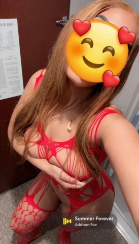 Natural Latina Beauty Escort on Long Island, NY - 1