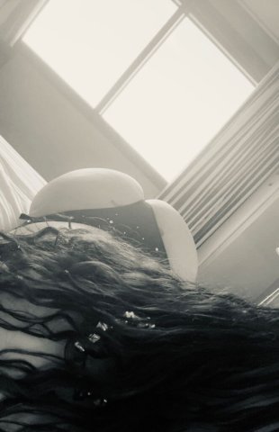 Manhattan Female Escort — Car date special (15 mins) + outcall nearby Ford Road - 1